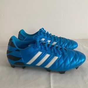Adidas Men's Soccer Cleat Sizw 9